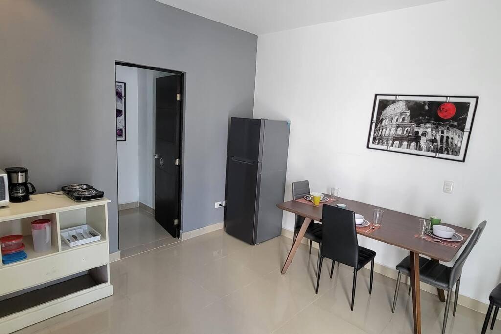 Depto Zona Tecnologico, Estadios, Fundidora Apartamento *